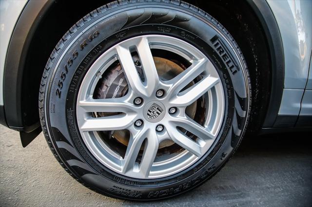 2018 porsche cayenne base