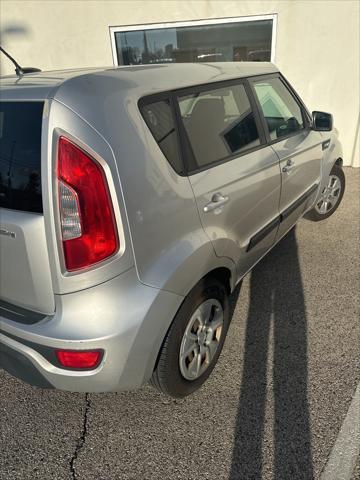 2012 kia soul base