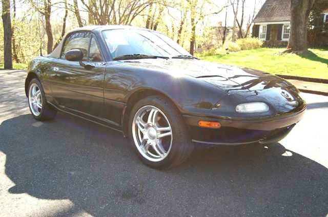 no reserve, very cool, great running 1992 mazda mx-5 miata, 5 spd manual, alloys
