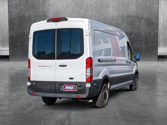 2020 ford transit-250