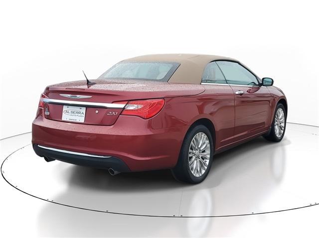 2011 chrysler 200 limited