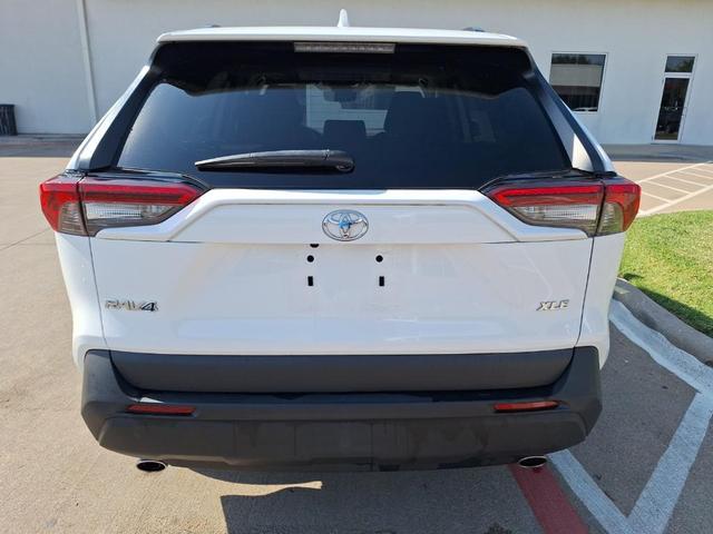 2022 toyota rav4 xle