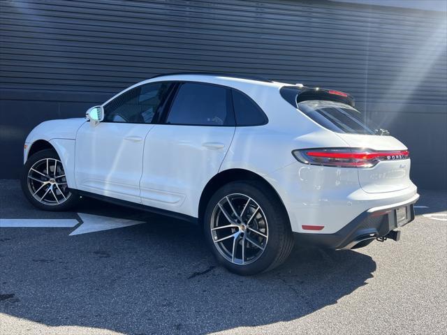 2024 porsche macan base