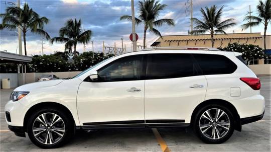 2017 nissan pathfinder platinum
