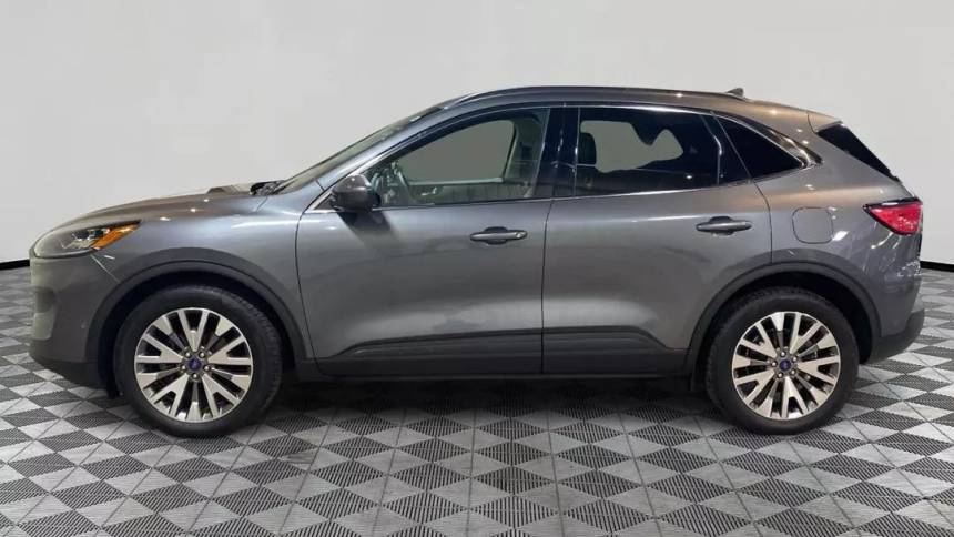 2021 ford escape hybrid titanium