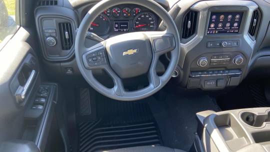 new 2025 chevrolet silverado 1500 custom double cab standard bed 2wd