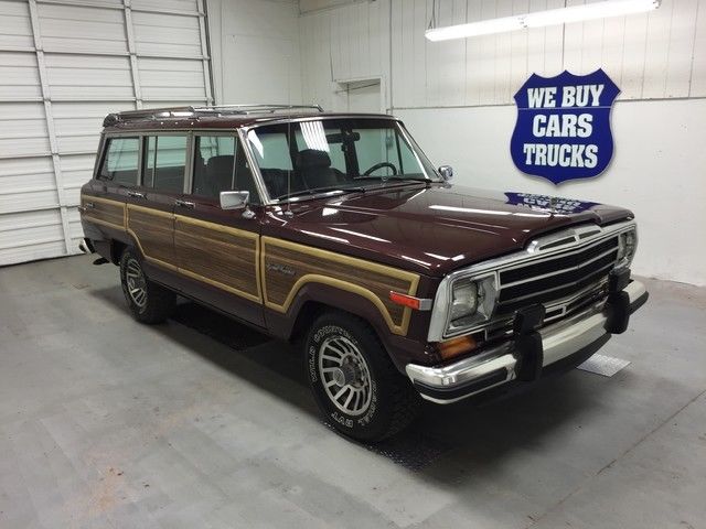 1987 burgundy grand wagoneer
