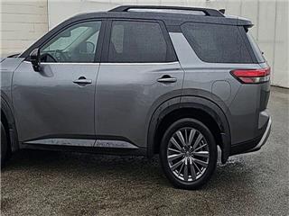 2022 Nissan Pathfinder sl