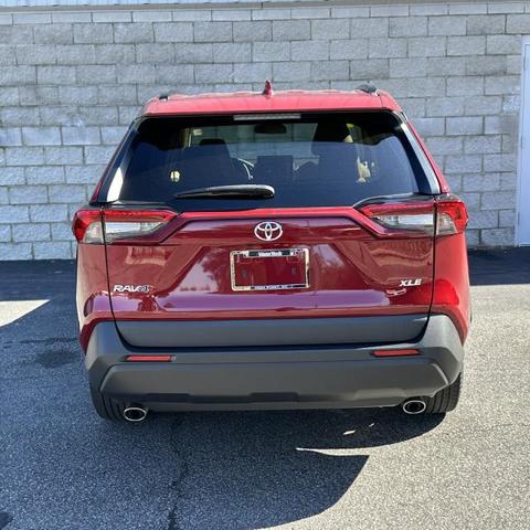 2022 toyota rav4 xle