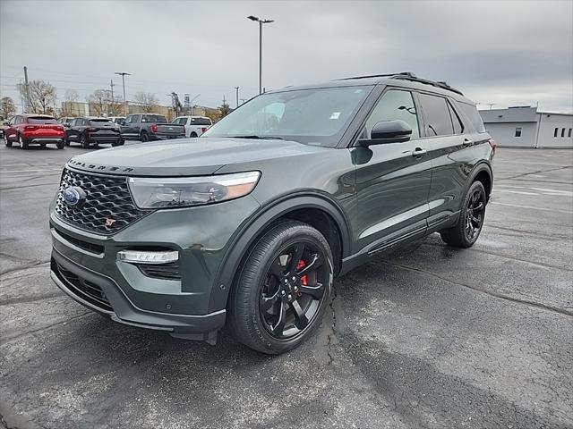 2022 ford explorer st