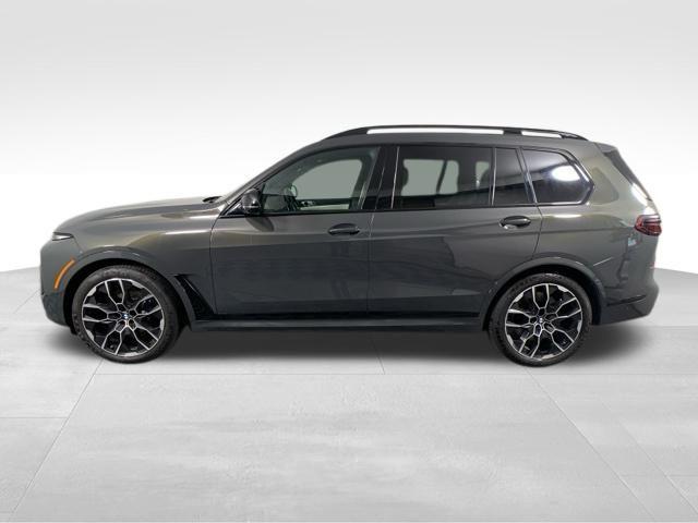 2023 bmw x7 m60i