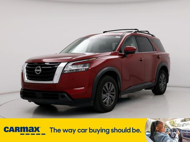 2022 nissan pathfinder sv
