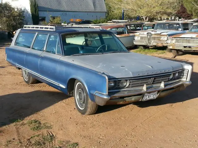 1966 chrysler town and country station wagon 9 passenger 383 disney mrs the king