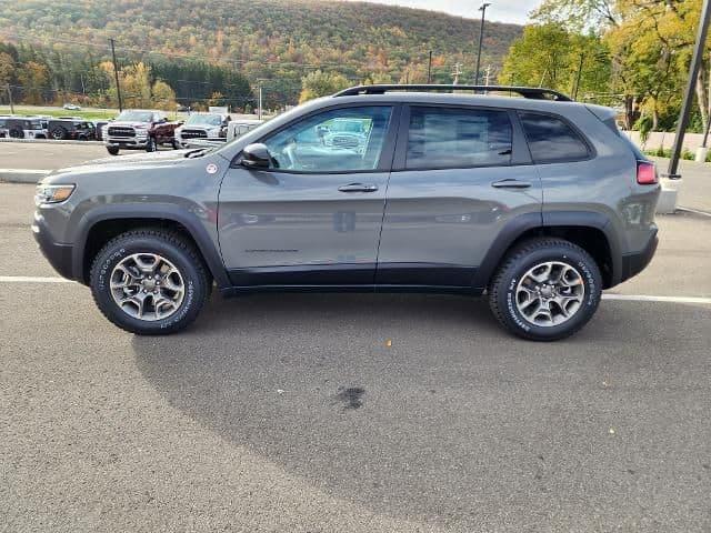 2022 jeep cherokee trailhawk in elmira, new york