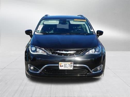 2018 chrysler pacifica hybrid touring l in minneapolis, minnesota