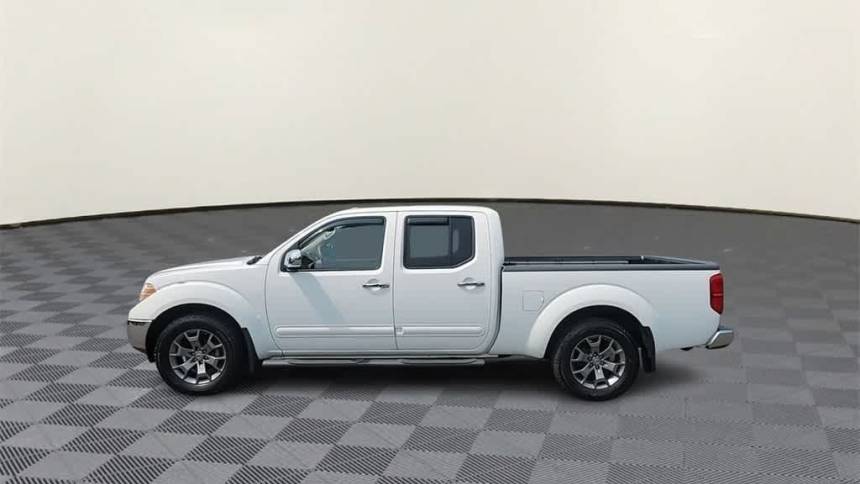 2017 nissan frontier sl