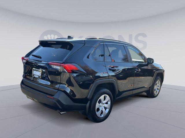 2021 toyota rav4 le