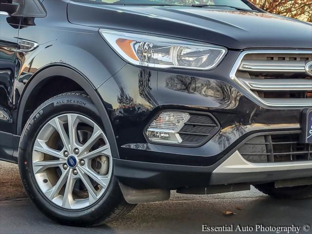 2019 ford escape se