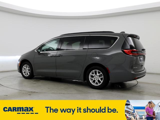 2022 chrysler pacifica touring l