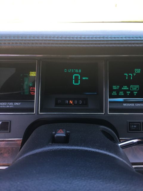 1990 lincoln town car with 12,400 actual miles !!!