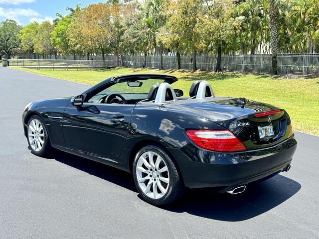 2016 mercedes-benz slk-class slk 300 roadster 2d