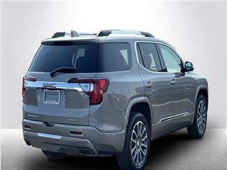 2022 GMC Acadia denali