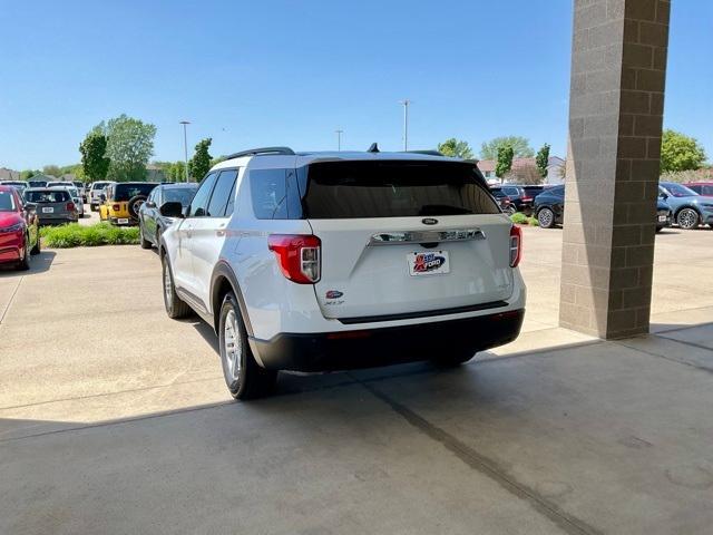 2022 ford explorer xlt