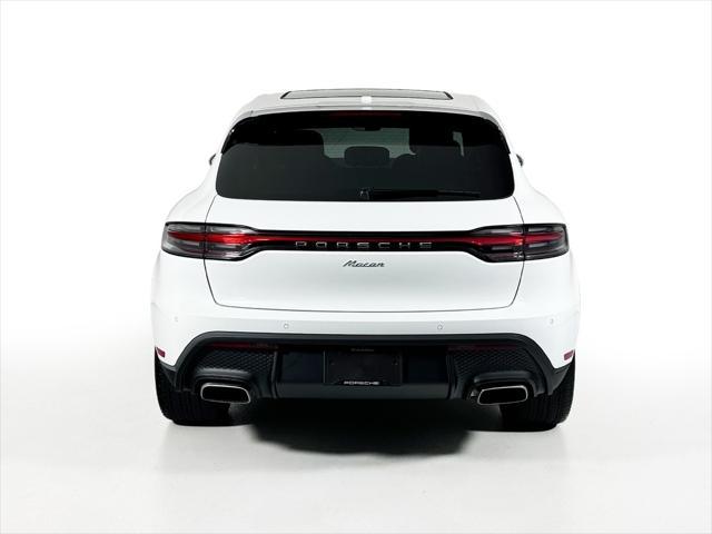 2024 porsche macan base