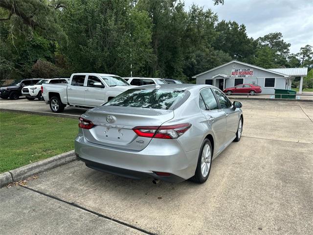 2023 toyota camry le