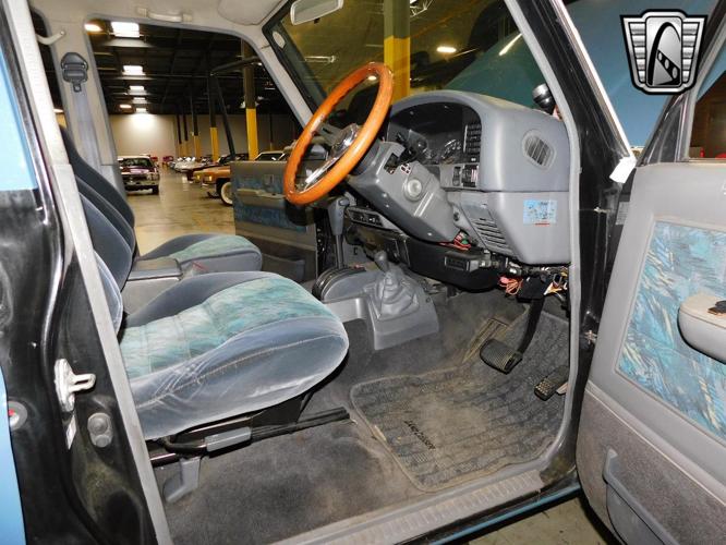1996 toyota land cruiser in o'fallon, illinois