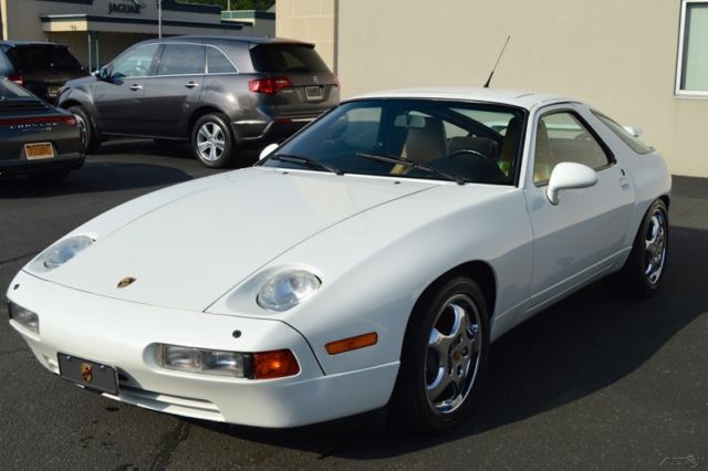 v8 automatic rwd coupe maintained excellent condition serviced low miles wow!