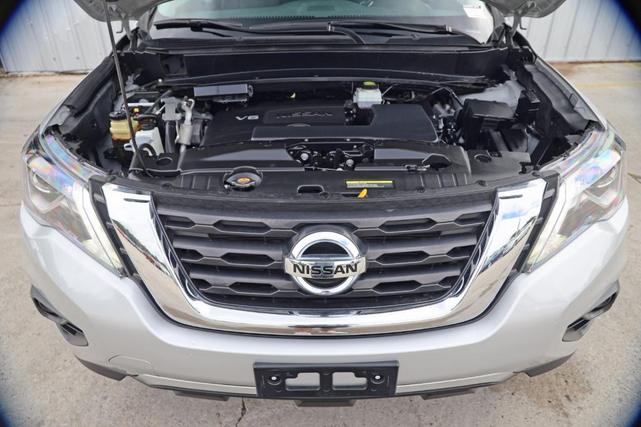 2020 nissan pathfinder s