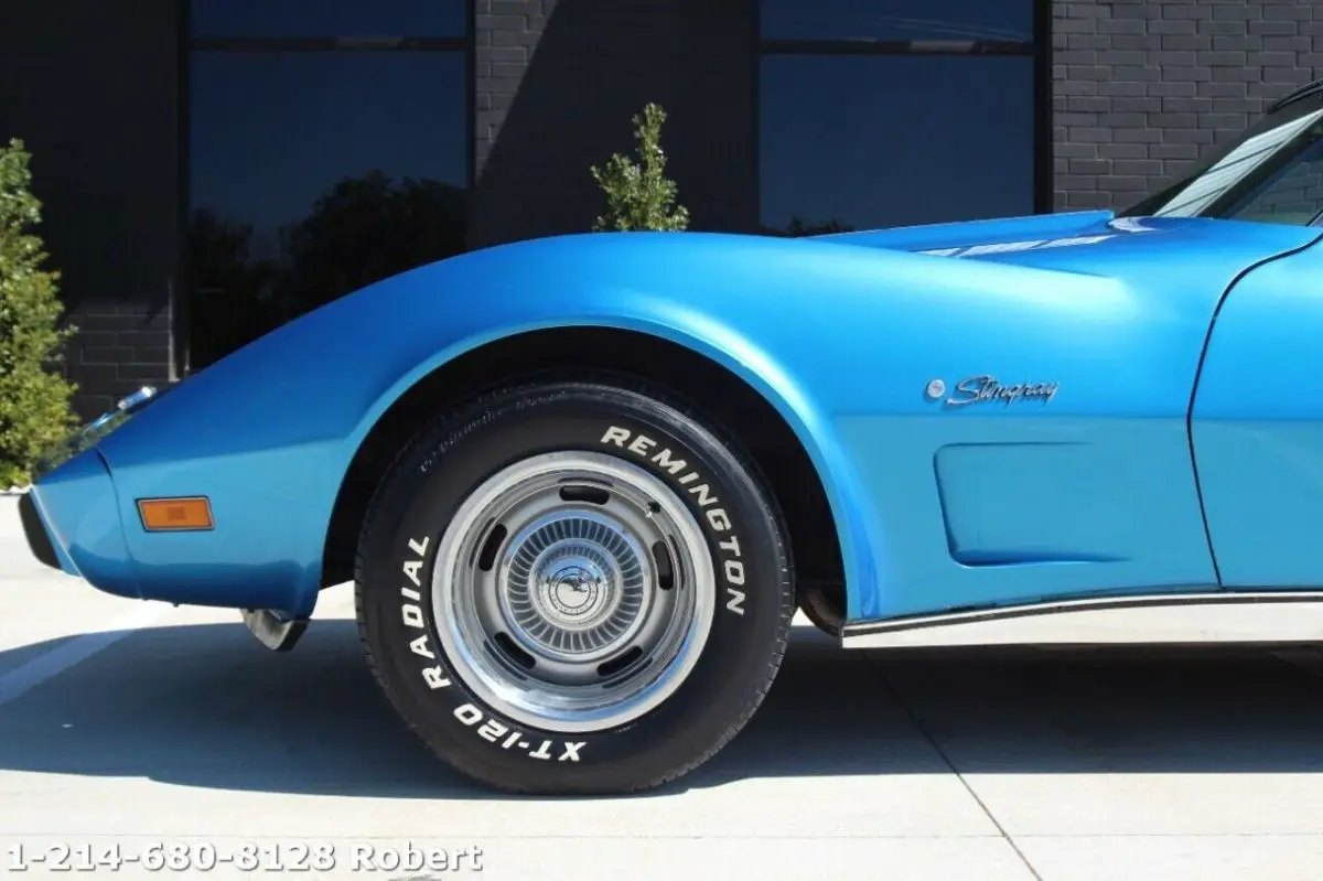 1976 chevrolet corvette 86,000 miles blue coupe v8 5.7l manual
