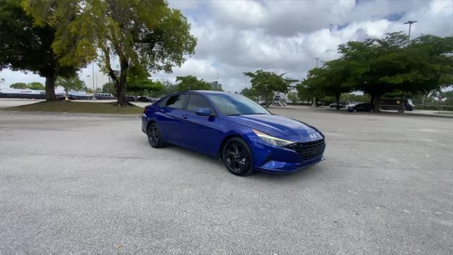 2022 hyundai elantra sel