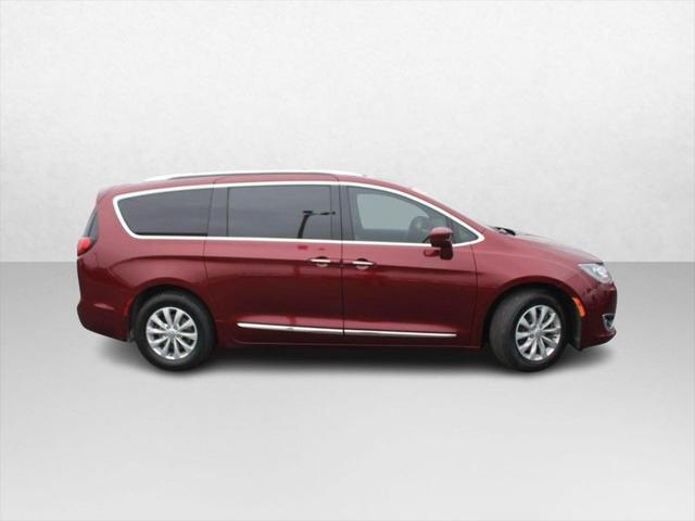 2019 chrysler pacifica touring l