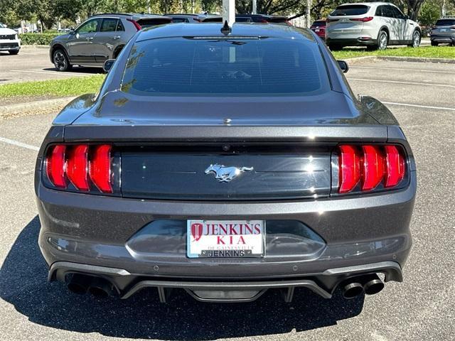 2022 ford mustang ecoboost premium