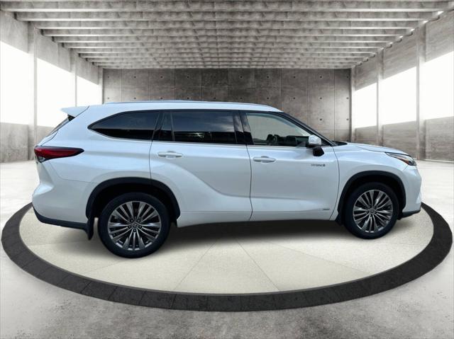 2021 toyota highlander hybrid platinum
