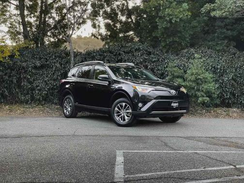 2016 toyota rav4 hybrid