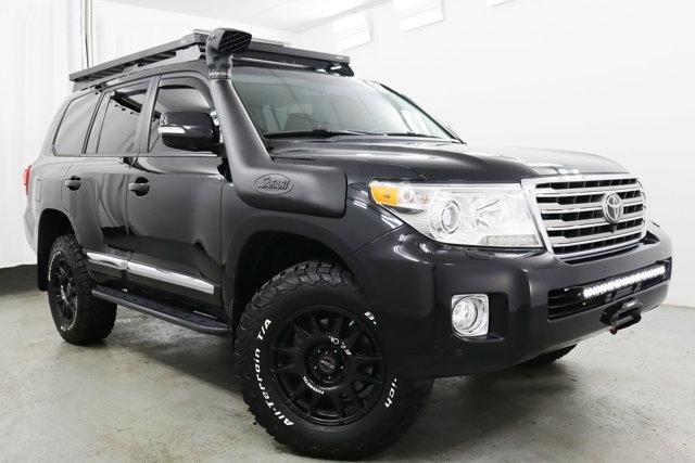 2015 toyota land cruiser base