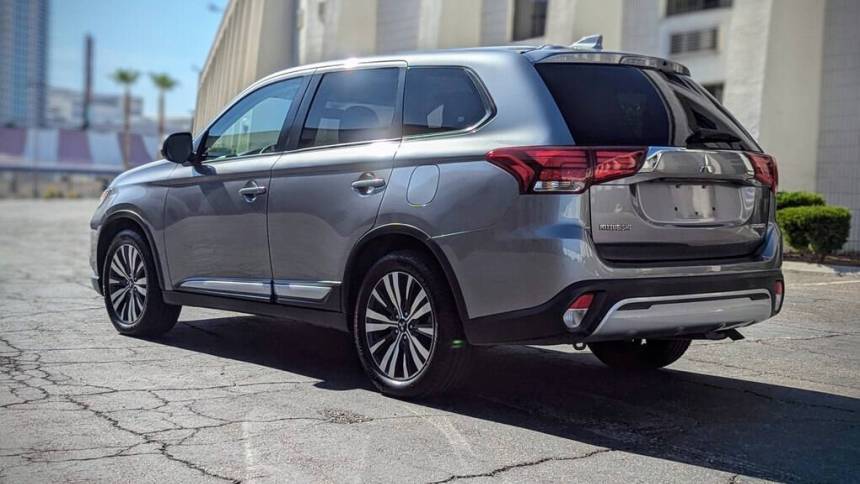 2019 mitsubishi outlander se