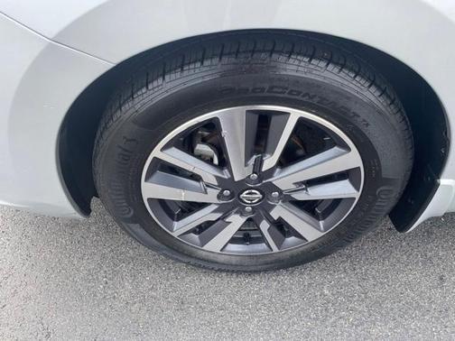 2020 nissan versa in minneapolis, minnesota