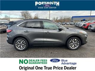 2021 Ford Escape titanium