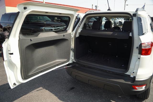 2020 ford ecosport se