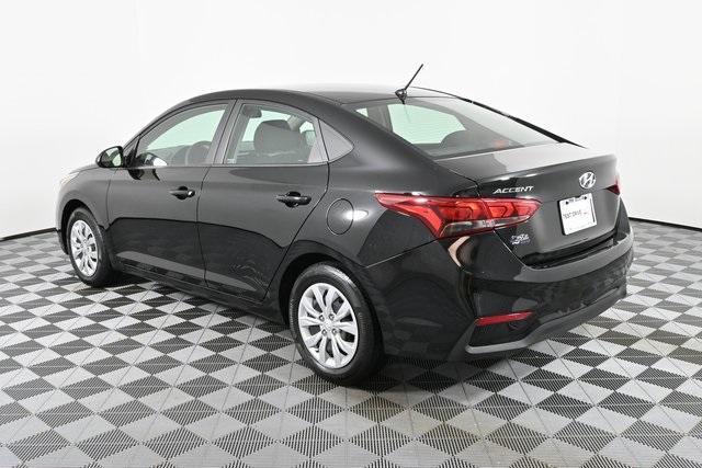 2022 hyundai accent se