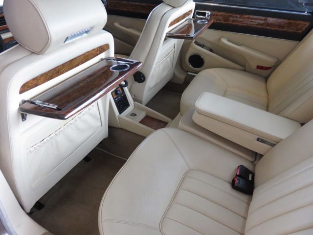 1990 jaguar vanden plas special sedan 4-door 4.0l