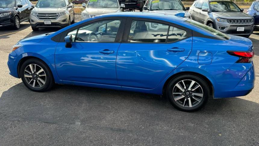 2021 nissan versa sv