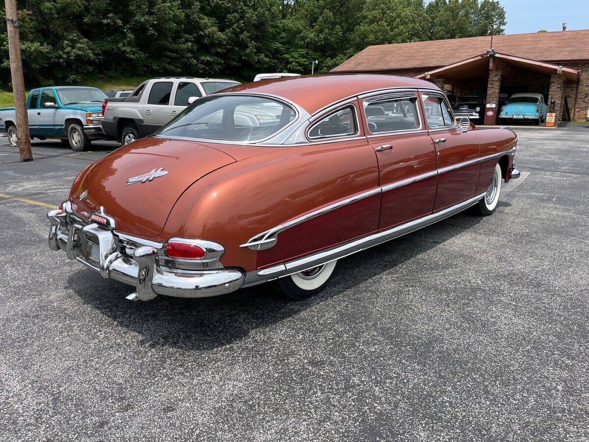 1952 hudson hornet sedan orange rwd manual