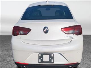 2020 Buick Regal essence