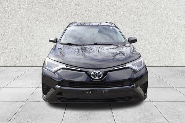 2016 toyota rav4 le in hudson, new hampshire