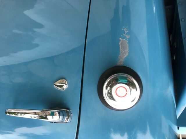 1951 chevrolet short wheel base 5 window with 4 speed transmission